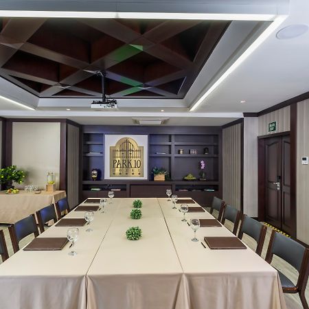 Hotel Park10 ميديلين المظهر الخارجي الصورة Meeting room