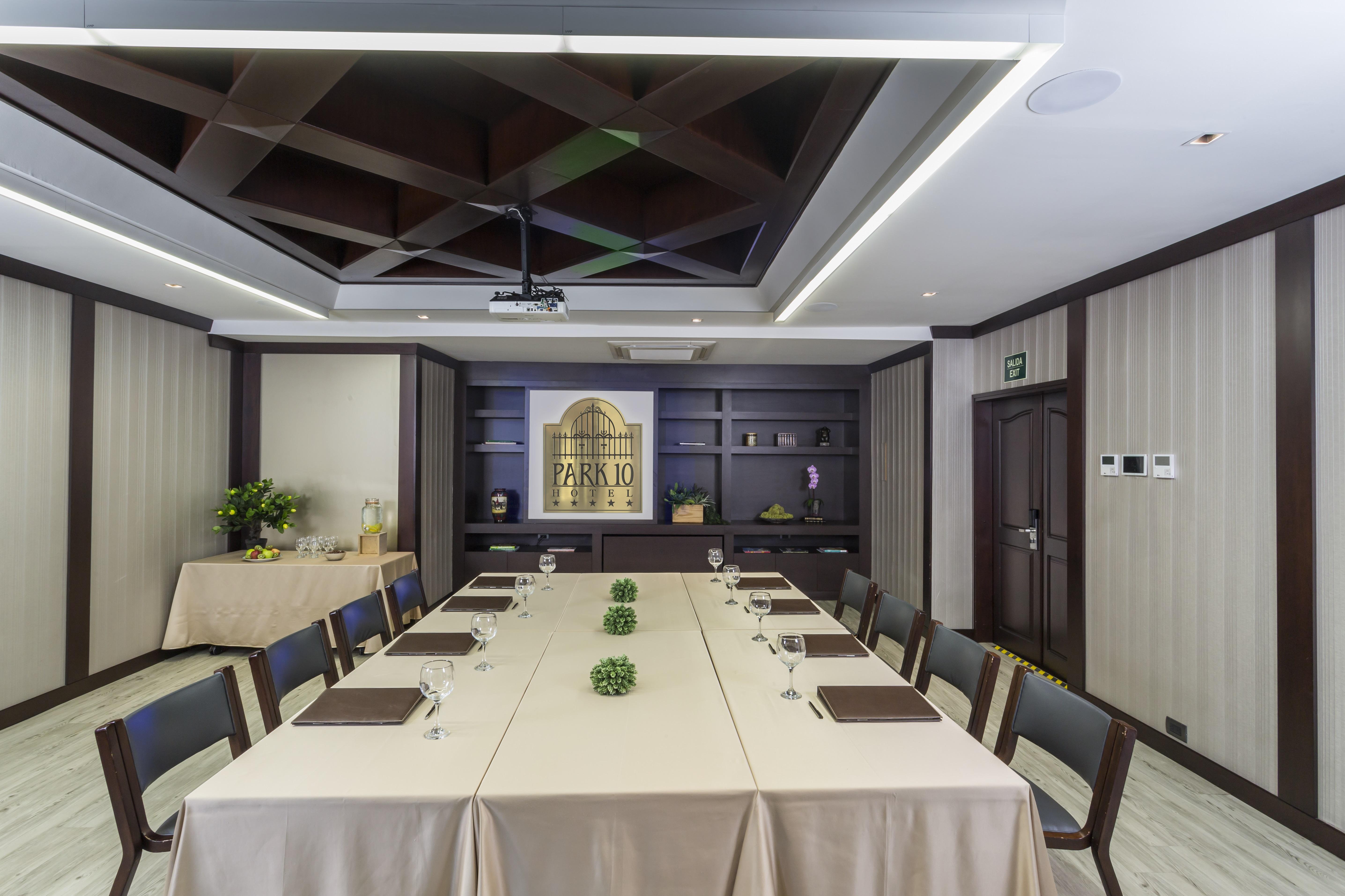 Hotel Park10 ميديلين المظهر الخارجي الصورة Meeting room